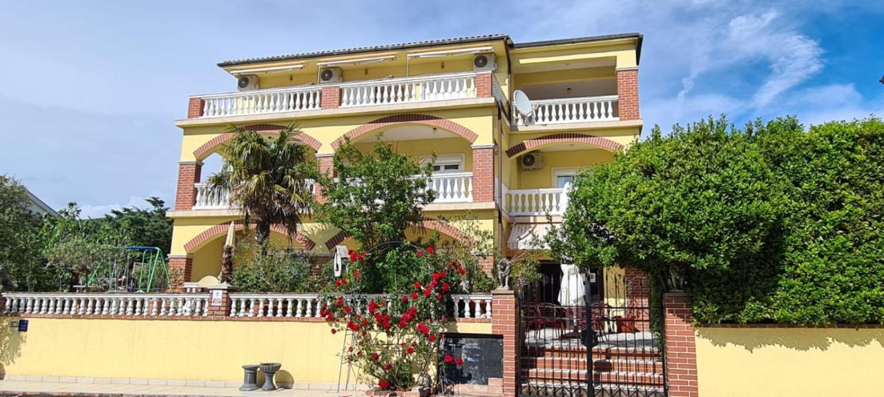Bed & Breakfast Barbara Novi Vinodolski Exterior foto